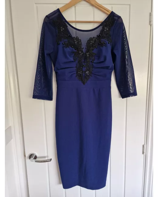 Lipsy Dresses for Women | Stylemi