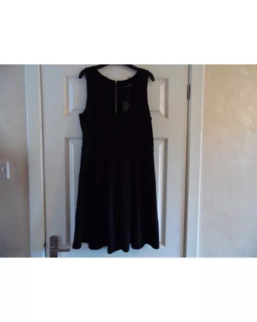 French Connection Dresses for Women | Stylemi