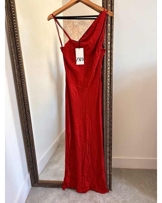 Zara satin dress Small in Red | Stylemi